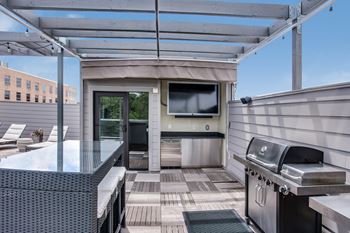 Rentable rooftop terrace